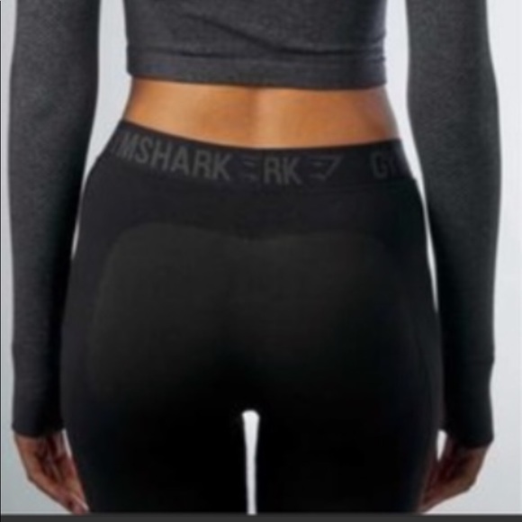 Gymshark Pants - Gymshark crops size s